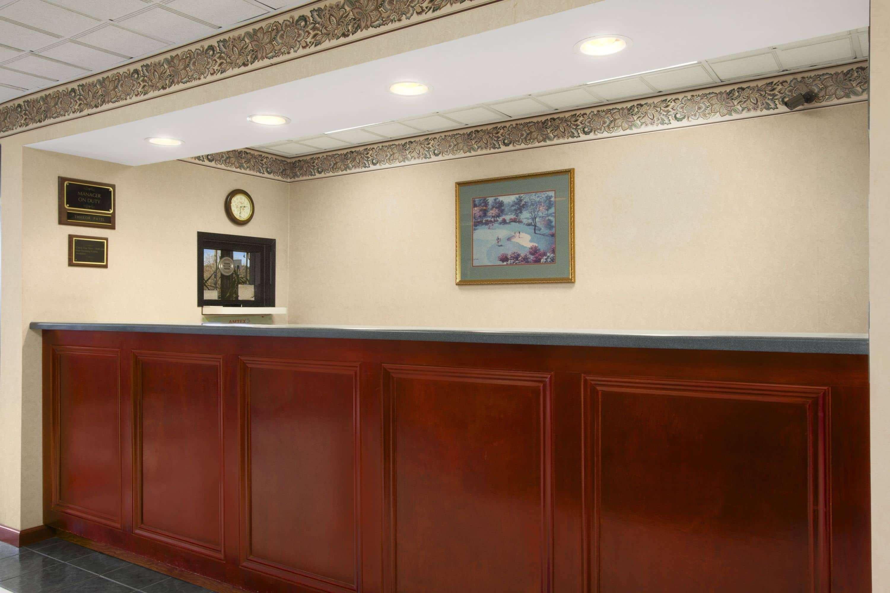 Days Inn By Wyndham Lexington-Columbia Luaran gambar