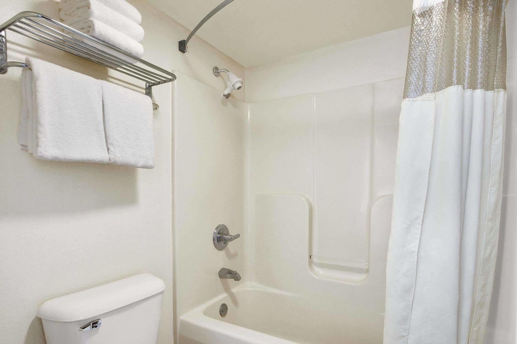 Days Inn By Wyndham Lexington-Columbia Luaran gambar